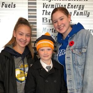 Meet your Posher, Claudia